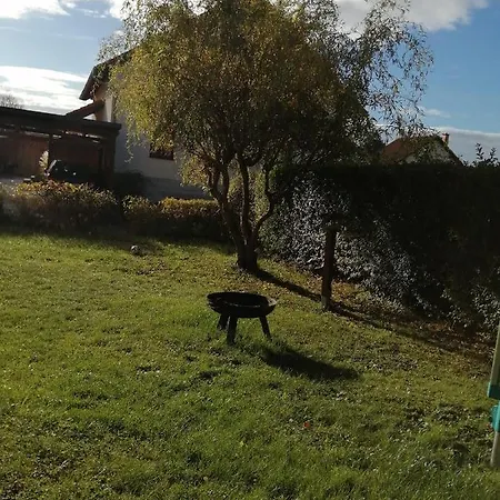 Apartment Dorfidyll Im Grünen