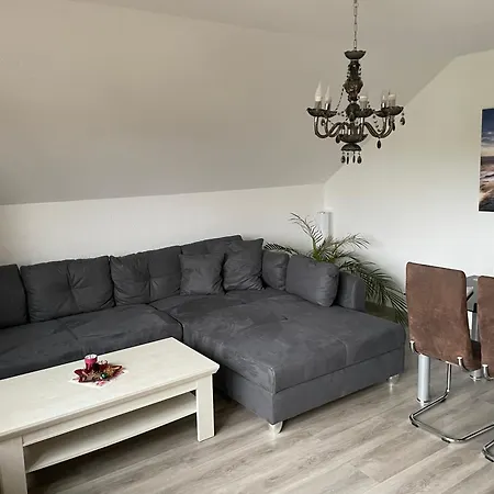 Dorfidyll Im Grünen *