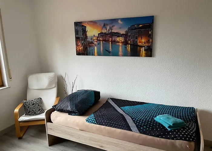 Dorfidyll Im Gruenen