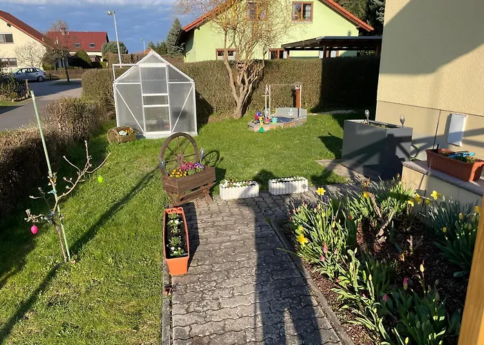 Dorfidyll Im Gruenen * Mittelherwigsdorf